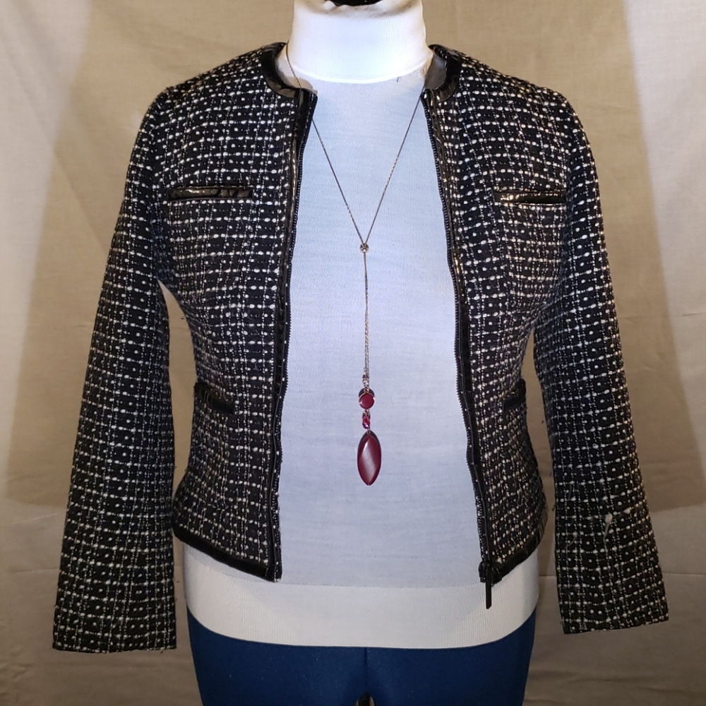 Jacket - Picture 5 of 8